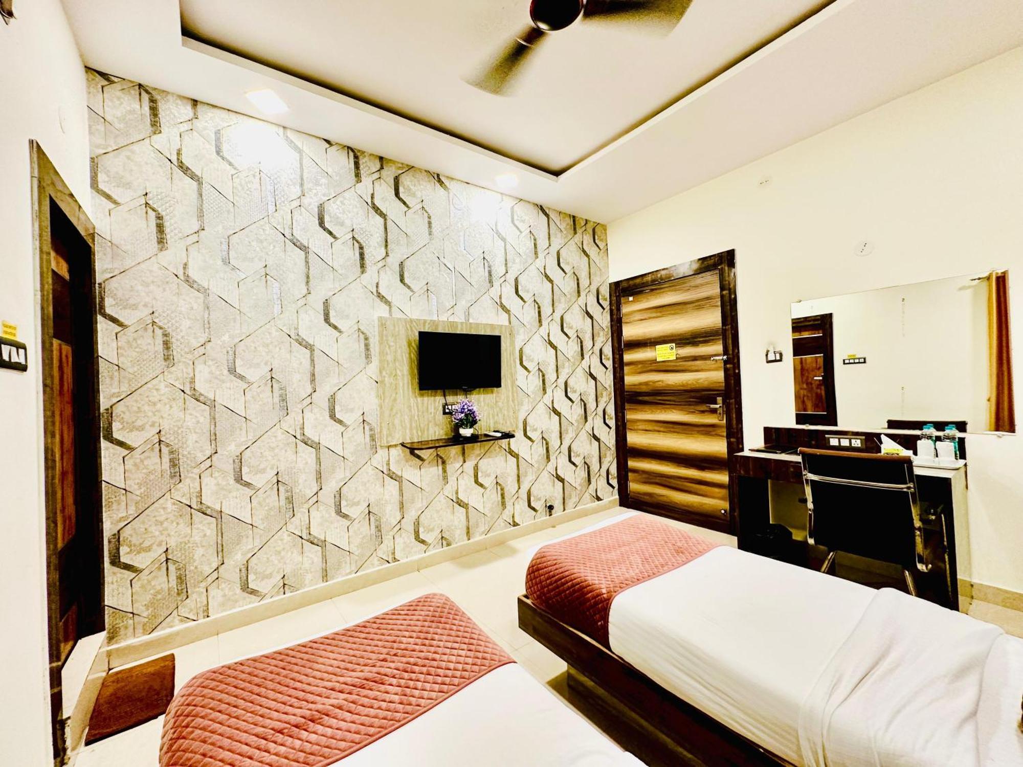 Hotel Sky International- Airport Zone Hyderabad Shamshabad Exterior photo